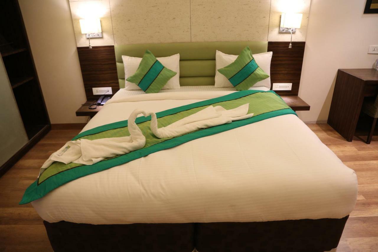 The Mystic Palms Hotel Mathura Ngoại thất bức ảnh