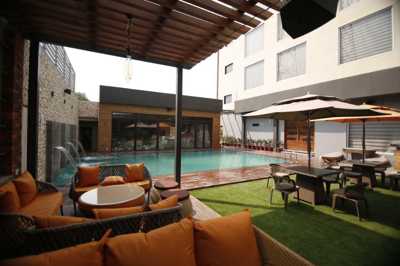 The Mystic Palms Hotel Mathura Ngoại thất bức ảnh